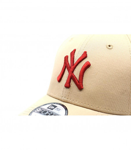 Cap NY beige bordeaux